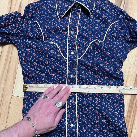 VINTAGE 70s Western Pearl Snap Womens Size 0 Blue Floral Cowgirl Hippie Retro - Picture 6 of 8